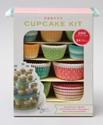 Pretty Cupcake Kit : Decorate Your Cupcakes Instantly with Beautiful Liners, Flag Toppersm, and Creative Presentation