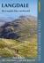 Walking the Lake District Fells - Langdale : The Langdale Pikes and Bowfell