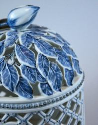 Danish Porcelain : 250 Years of Royal Copenhagen and Bing and Grøndahl