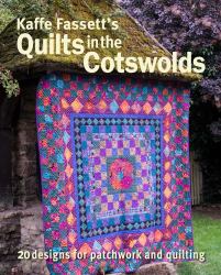 Kaffe Fassett's Quilts in the Cotswolds : Medallion Quilt Designs with Kaffe Fassett Fabrics